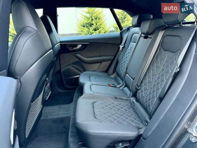 Серый Ауди Q8, объемом двигателя 3 л и пробегом 1 тыс. км за 115900 $, фото 36 на Automoto.ua