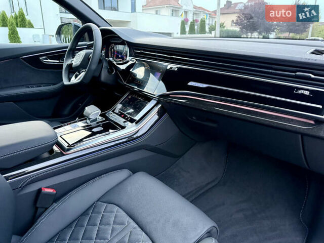 Серый Ауди Q8, объемом двигателя 3 л и пробегом 1 тыс. км за 115900 $, фото 27 на Automoto.ua