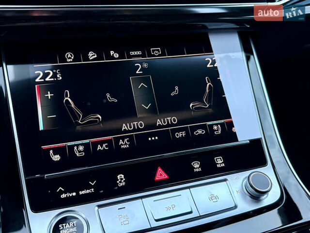 Серый Ауди Q8, объемом двигателя 3 л и пробегом 1 тыс. км за 115900 $, фото 54 на Automoto.ua