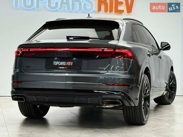 Серый Ауди Q8, объемом двигателя 3 л и пробегом 1 тыс. км за 106900 $, фото 6 на Automoto.ua
