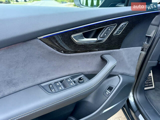 Серый Ауди Q8, объемом двигателя 3 л и пробегом 1 тыс. км за 115900 $, фото 42 на Automoto.ua