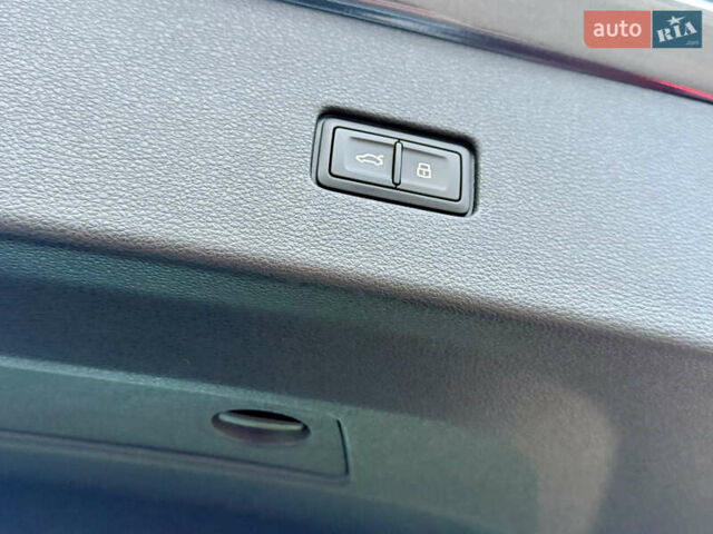 Серый Ауди Q8, объемом двигателя 3 л и пробегом 1 тыс. км за 115900 $, фото 47 на Automoto.ua