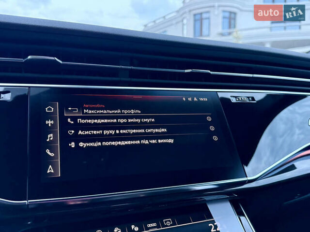 Серый Ауди Q8, объемом двигателя 3 л и пробегом 1 тыс. км за 115900 $, фото 65 на Automoto.ua