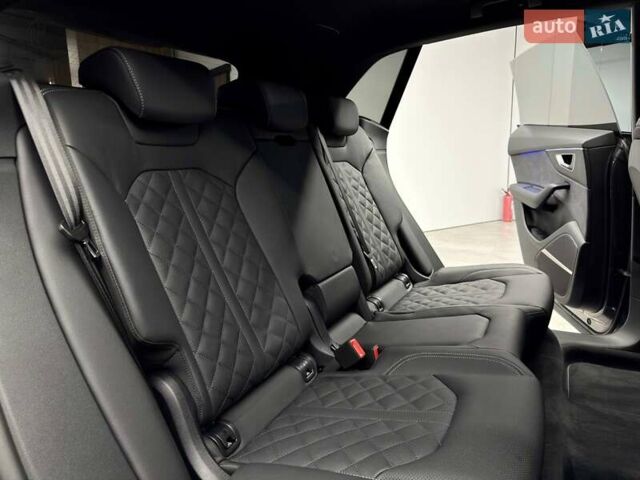 Серый Ауди Q8, объемом двигателя 3 л и пробегом 1 тыс. км за 106900 $, фото 40 на Automoto.ua