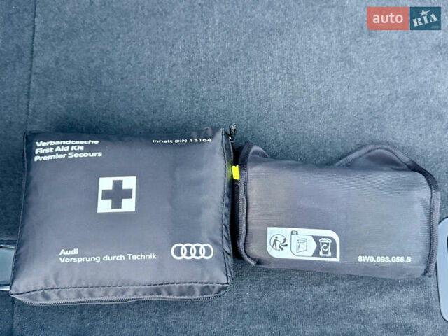 Серый Ауди Q8, объемом двигателя 3 л и пробегом 1 тыс. км за 115900 $, фото 45 на Automoto.ua