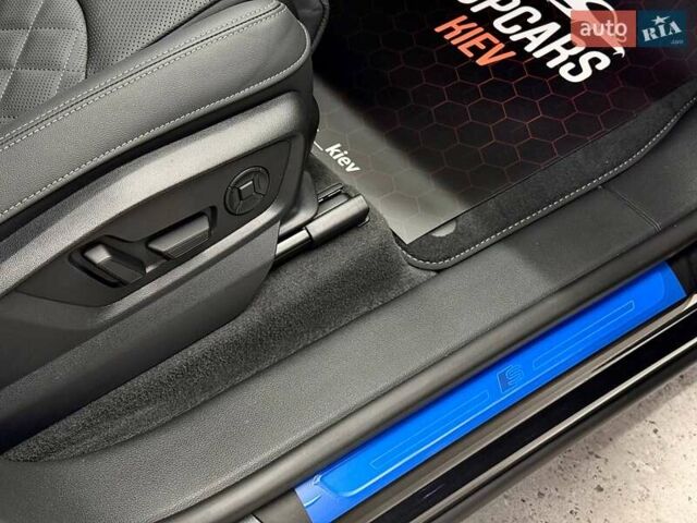 Серый Ауди Q8, объемом двигателя 3 л и пробегом 1 тыс. км за 106900 $, фото 36 на Automoto.ua