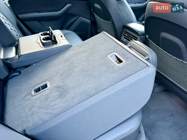 Серый Ауди Q8, объемом двигателя 3 л и пробегом 1 тыс. км за 115900 $, фото 40 на Automoto.ua