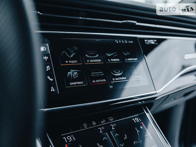 Синій Ауді Q8, об'ємом двигуна 3 л та пробігом 70 тис. км за 72000 $, фото 11 на Automoto.ua
