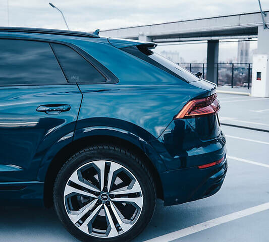 Синій Ауді Q8, об'ємом двигуна 3 л та пробігом 70 тис. км за 72000 $, фото 2 на Automoto.ua