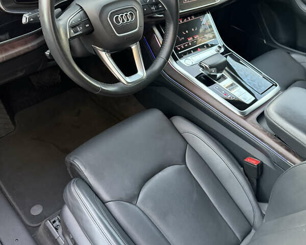 Синий Ауди Q8, объемом двигателя 2.97 л и пробегом 107 тыс. км за 59800 $, фото 6 на Automoto.ua