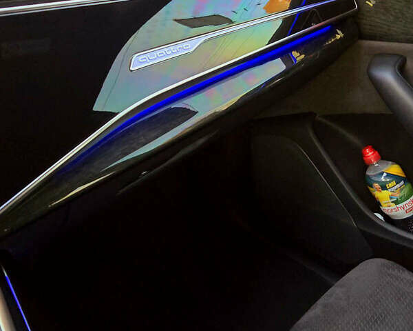 Синій Ауді Q8, об'ємом двигуна 3 л та пробігом 133 тис. км за 48500 $, фото 14 на Automoto.ua