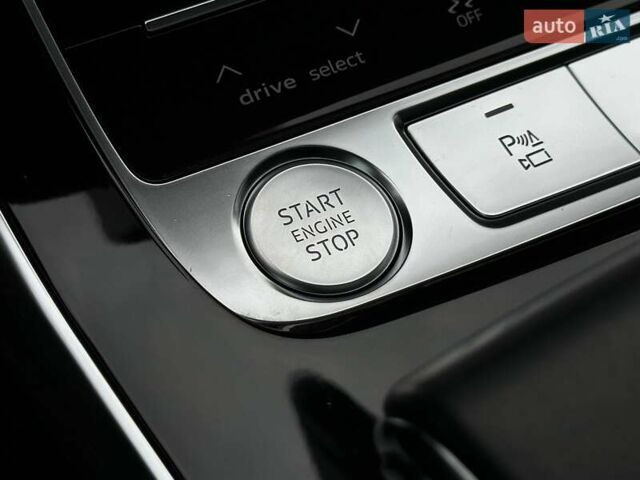 Синій Ауді Q8, об'ємом двигуна 3 л та пробігом 169 тис. км за 52500 $, фото 49 на Automoto.ua