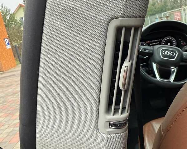 Синий Ауди Q8, объемом двигателя 2.97 л и пробегом 142 тыс. км за 55000 $, фото 14 на Automoto.ua