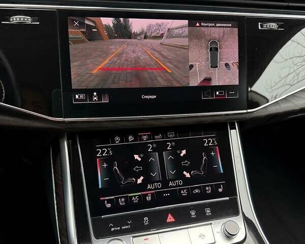 Синий Ауди Q8, объемом двигателя 2.97 л и пробегом 142 тыс. км за 55000 $, фото 2 на Automoto.ua