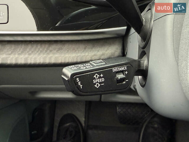 Синий Ауди Q8, объемом двигателя 2.97 л и пробегом 156 тыс. км за 61700 $, фото 35 на Automoto.ua