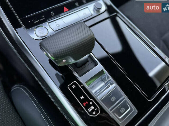 Синій Ауді Q8, об'ємом двигуна 2.97 л та пробігом 135 тис. км за 57000 $, фото 12 на Automoto.ua