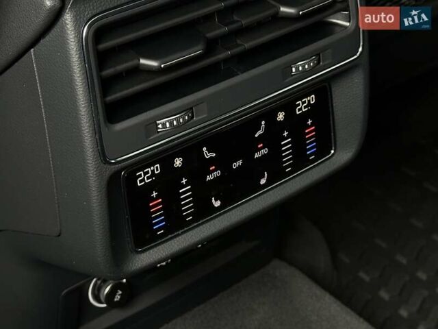 Синій Ауді Q8, об'ємом двигуна 3 л та пробігом 169 тис. км за 52500 $, фото 29 на Automoto.ua