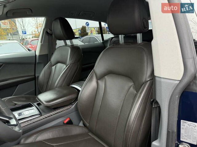 Синий Ауди Q8, объемом двигателя 2.97 л и пробегом 156 тыс. км за 61700 $, фото 25 на Automoto.ua