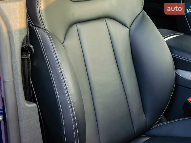 Синий Ауди Q8, объемом двигателя 3 л и пробегом 210 тыс. км за 49990 $, фото 33 на Automoto.ua