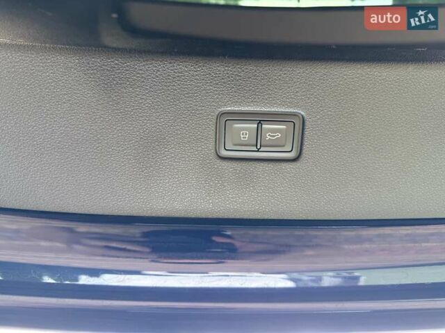 Ауді Q8 2019 у Виноградове на Automoto.ua Синій Ауді Q8, об'ємом двигуна 2.97 л та пробігом 174 тис. км за 59900 $, фото 8 на Automoto.ua