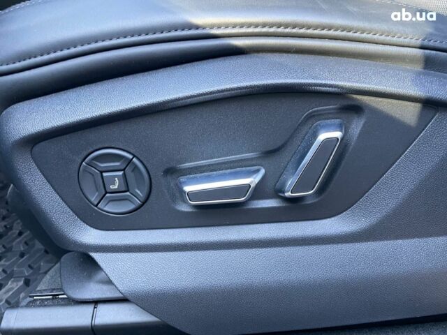 Синий Ауди Q8, объемом двигателя 3 л и пробегом 27 тыс. км за 62000 $, фото 24 на Automoto.ua