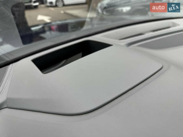 Синий Ауди Q8, объемом двигателя 2.97 л и пробегом 156 тыс. км за 61700 $, фото 28 на Automoto.ua