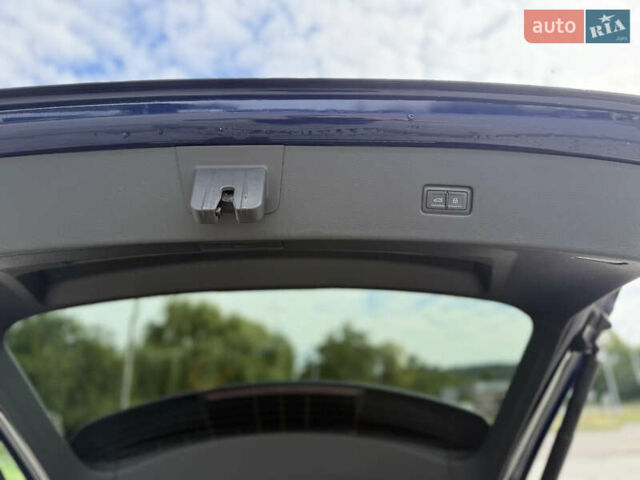 Синий Ауди Q8, объемом двигателя 2.97 л и пробегом 137 тыс. км за 60900 $, фото 3 на Automoto.ua