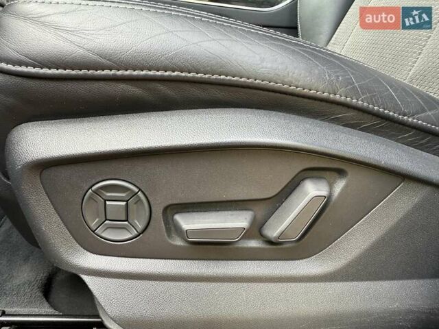 Ауді Q8 2019 у Виноградове на Automoto.ua Синій Ауді Q8, об'ємом двигуна 2.97 л та пробігом 174 тис. км за 59900 $, фото 35 на Automoto.ua