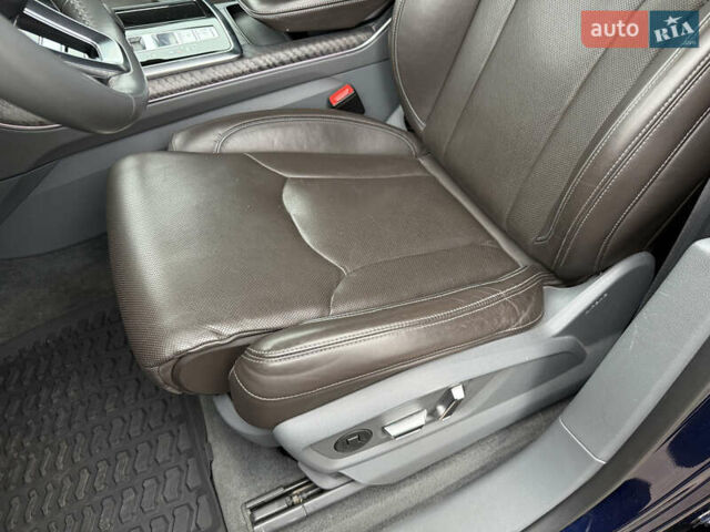 Синий Ауди Q8, объемом двигателя 2.97 л и пробегом 156 тыс. км за 61700 $, фото 23 на Automoto.ua