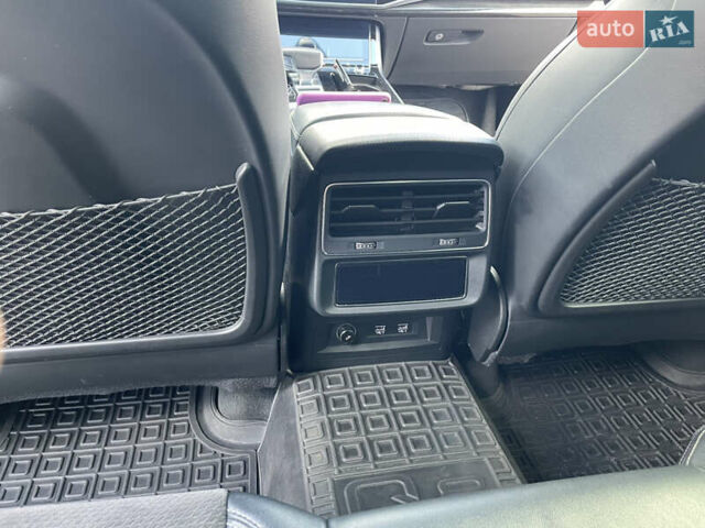 Синий Ауди Q8, объемом двигателя 2.97 л и пробегом 99 тыс. км за 61500 $, фото 9 на Automoto.ua