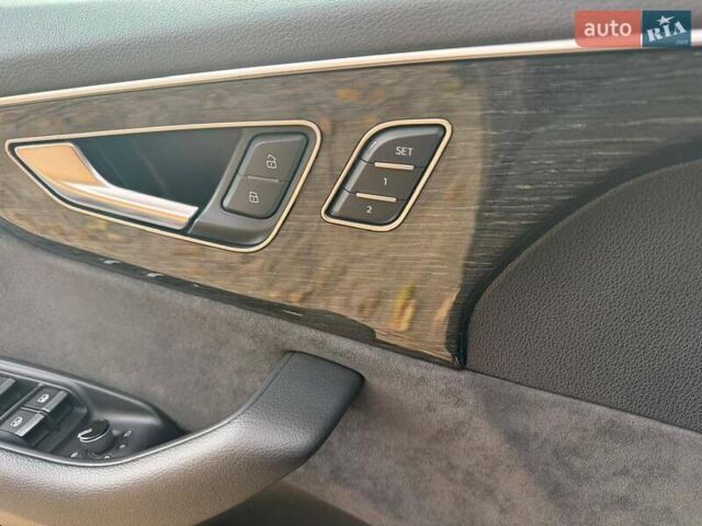 Синий Ауди Q8, объемом двигателя 2.97 л и пробегом 143 тыс. км за 62500 $, фото 6 на Automoto.ua