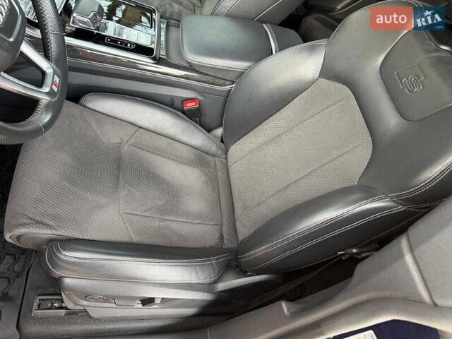 Синий Ауди Q8, объемом двигателя 2.97 л и пробегом 143 тыс. км за 62500 $, фото 7 на Automoto.ua