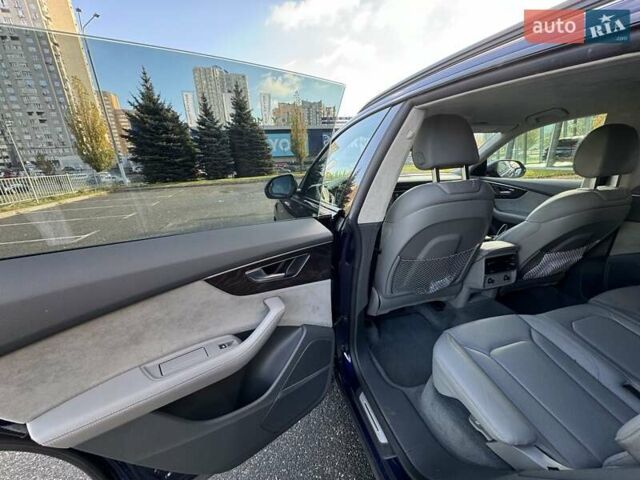 Синий Ауди Q8, объемом двигателя 2.97 л и пробегом 130 тыс. км за 65800 $, фото 9 на Automoto.ua