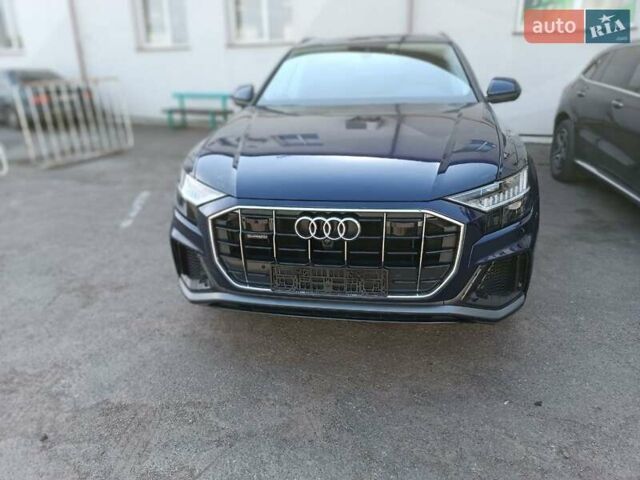 Синий Ауди Q8, объемом двигателя 3 л и пробегом 50 тыс. км за 67200 $, фото 3 на Automoto.ua