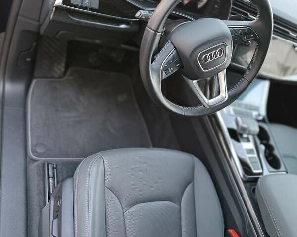 Синий Ауди Q8, объемом двигателя 3 л и пробегом 50 тыс. км за 67200 $, фото 12 на Automoto.ua