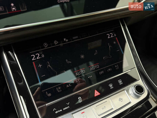 Синій Ауді Q8, об'ємом двигуна 3 л та пробігом 40 тис. км за 71000 $, фото 30 на Automoto.ua