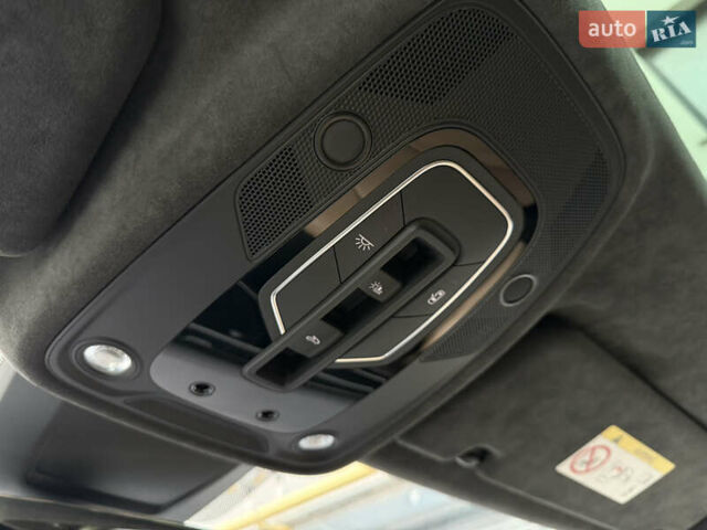 Синій Ауді Q8, об'ємом двигуна 3 л та пробігом 40 тис. км за 71000 $, фото 27 на Automoto.ua