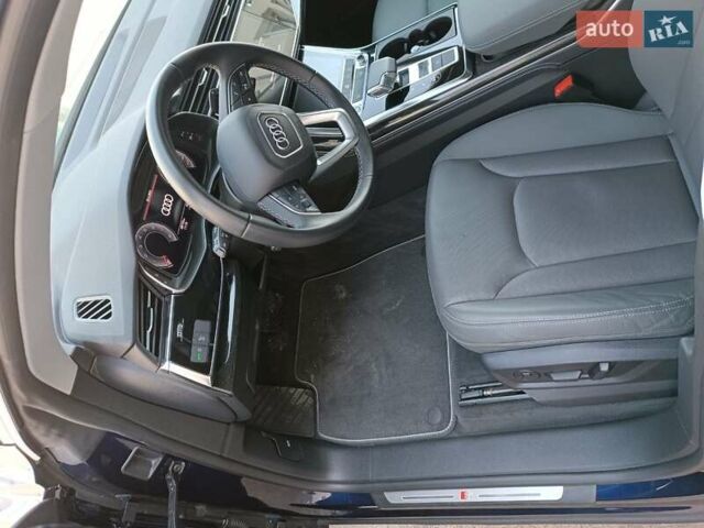 Синий Ауди Q8, объемом двигателя 3 л и пробегом 50 тыс. км за 67200 $, фото 13 на Automoto.ua