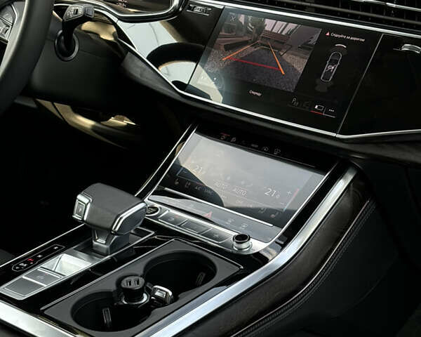 Синий Ауди Q8, объемом двигателя 3 л и пробегом 27 тыс. км за 74500 $, фото 46 на Automoto.ua