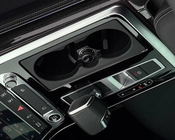 Синий Ауди Q8, объемом двигателя 3 л и пробегом 13 тыс. км за 71900 $, фото 12 на Automoto.ua