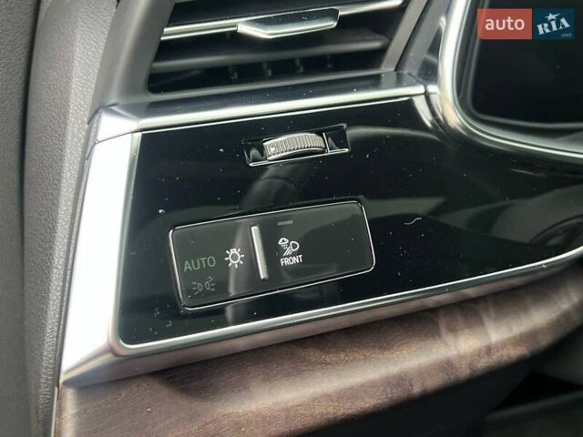 Оранжевый Ауди Q8, объемом двигателя 3 л и пробегом 110 тыс. км за 53990 $, фото 21 на Automoto.ua