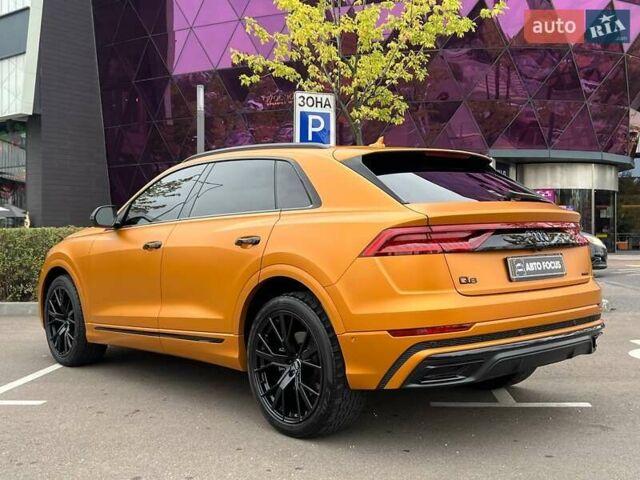 Оранжевый Ауди Q8, объемом двигателя 3 л и пробегом 110 тыс. км за 57990 $, фото 4 на Automoto.ua