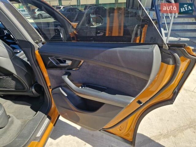 Помаранчевий Ауді Q8, об'ємом двигуна 3 л та пробігом 171 тис. км за 45000 $, фото 10 на Automoto.ua