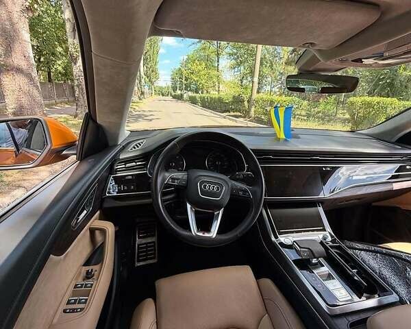 Помаранчевий Ауді Q8, об'ємом двигуна 3 л та пробігом 68 тис. км за 63000 $, фото 8 на Automoto.ua