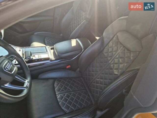 Помаранчевий Ауді Q8, об'ємом двигуна 3 л та пробігом 171 тис. км за 45000 $, фото 16 на Automoto.ua