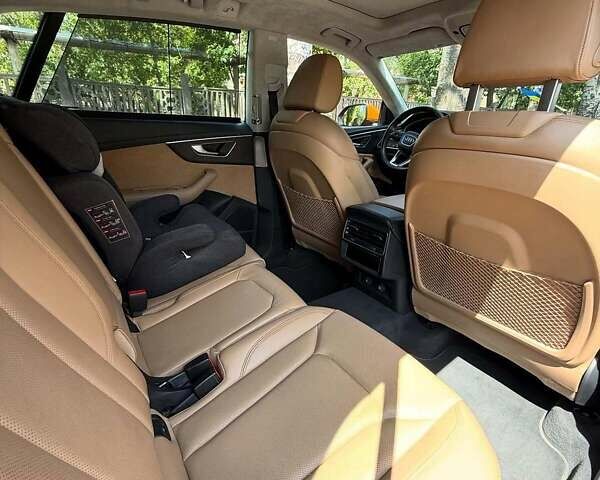Помаранчевий Ауді Q8, об'ємом двигуна 3 л та пробігом 68 тис. км за 63000 $, фото 16 на Automoto.ua