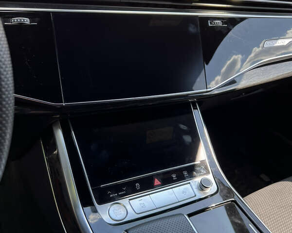 Оранжевый Ауди Q8, объемом двигателя 2.97 л и пробегом 165 тыс. км за 55000 $, фото 16 на Automoto.ua