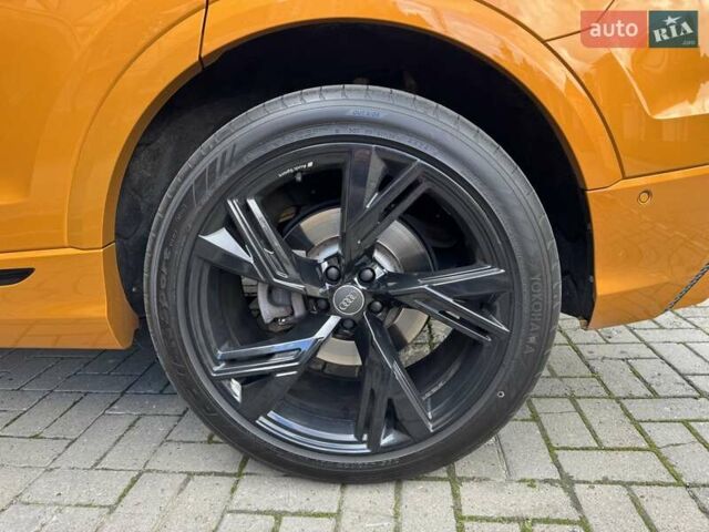 Ауди Q8 2020 в Черновцах на Automoto.ua Оранжевый Ауди Q8, объемом двигателя 3 л и пробегом 140 тыс. км за 69500 $, фото 51 на Automoto.ua