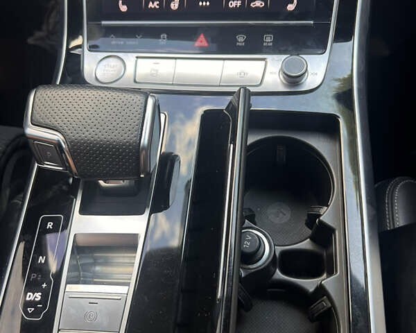 Оранжевый Ауди Q8, объемом двигателя 2.97 л и пробегом 165 тыс. км за 55000 $, фото 15 на Automoto.ua