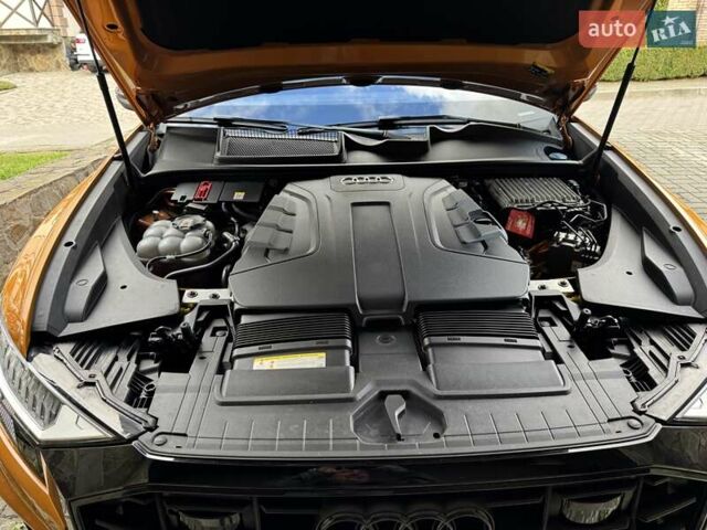 Ауди Q8 2020 в Черновцах на Automoto.ua Оранжевый Ауди Q8, объемом двигателя 3 л и пробегом 140 тыс. км за 69500 $, фото 46 на Automoto.ua